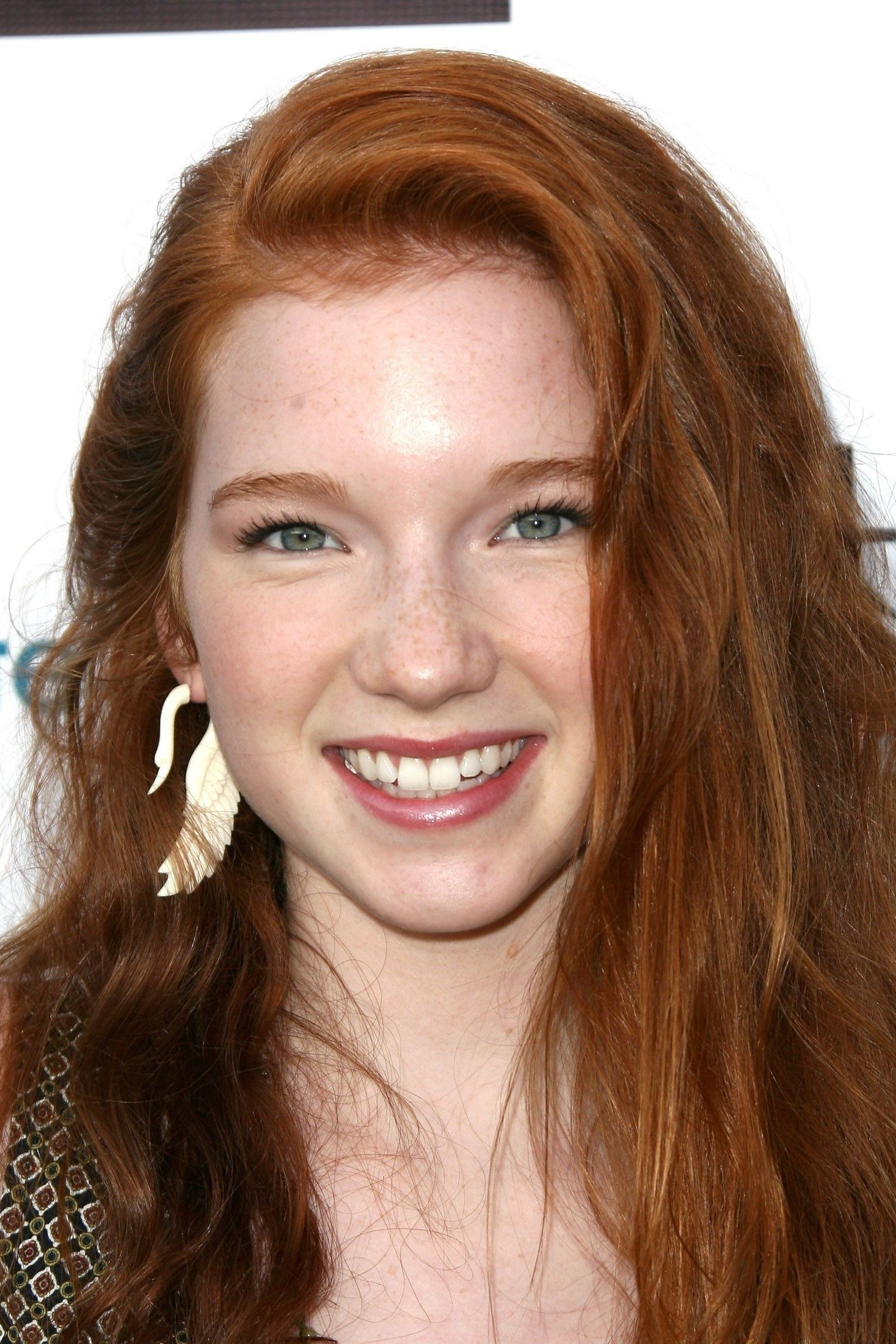 Annalise Basso - Vespyr Cash