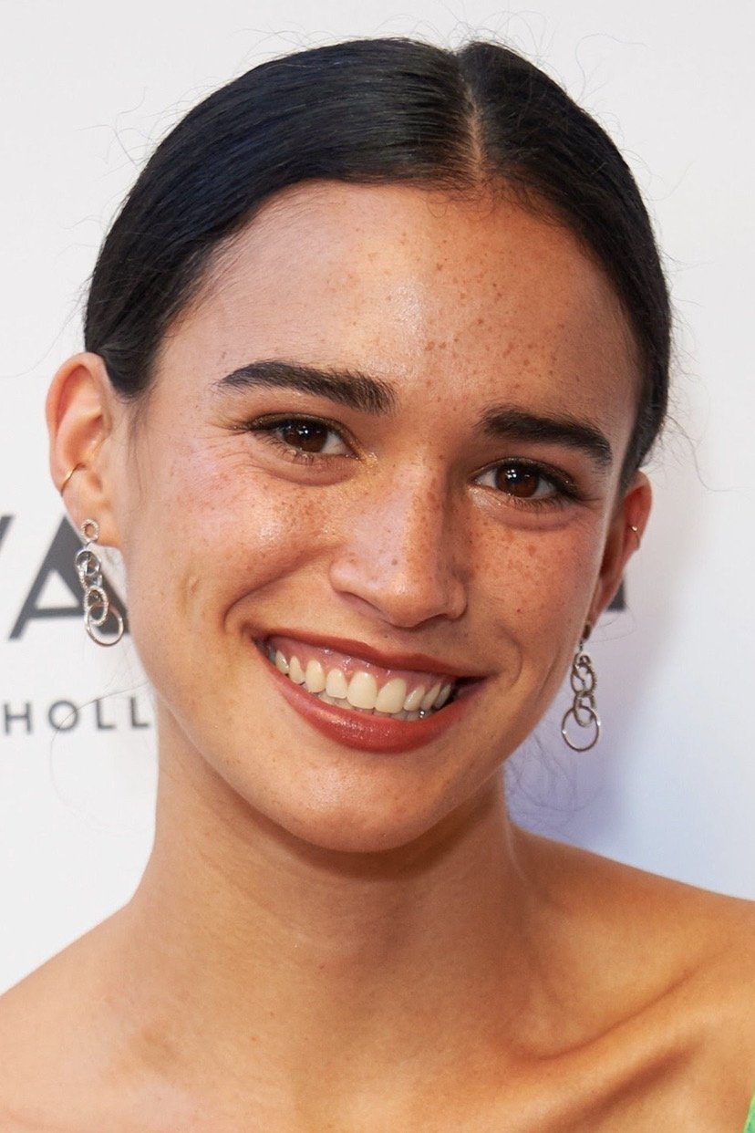 Emma Pasarow - Courtney