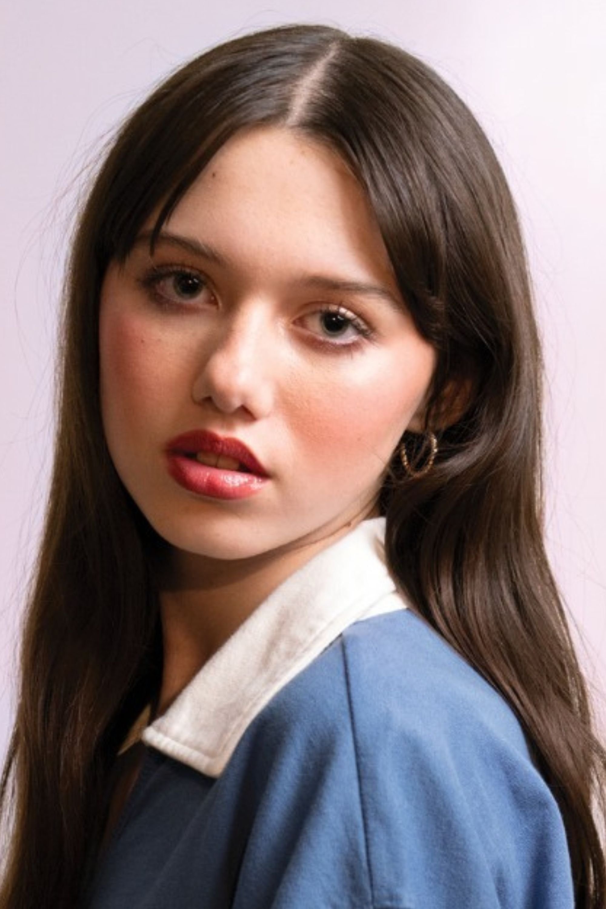 Violet McGraw - Young Yelena