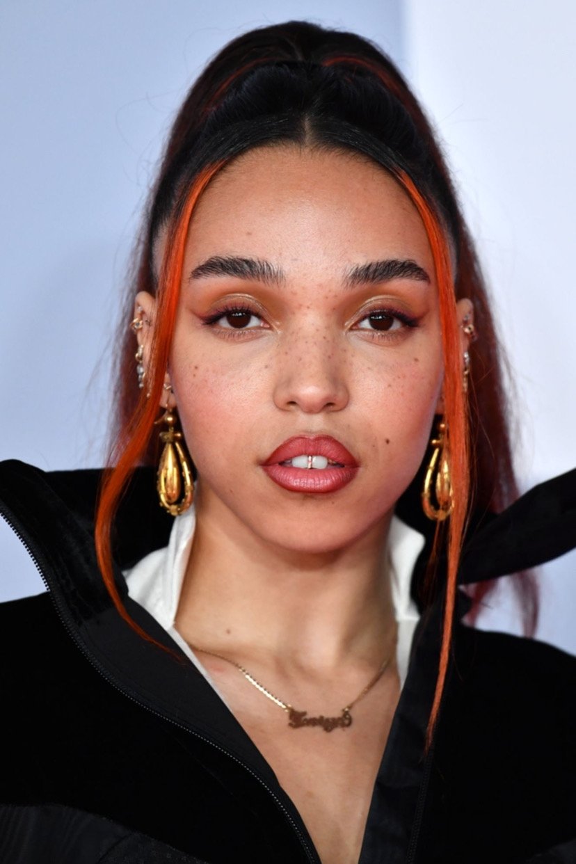 FKA twigs - Shy Girl