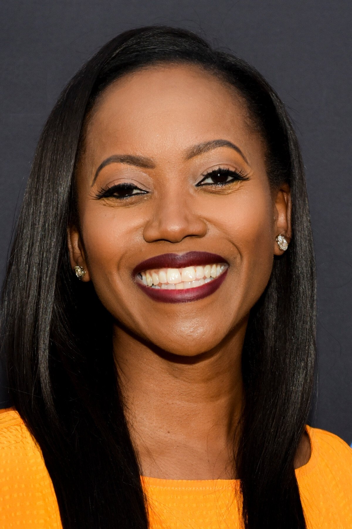 Erika Alexander - Lieutenant Davis