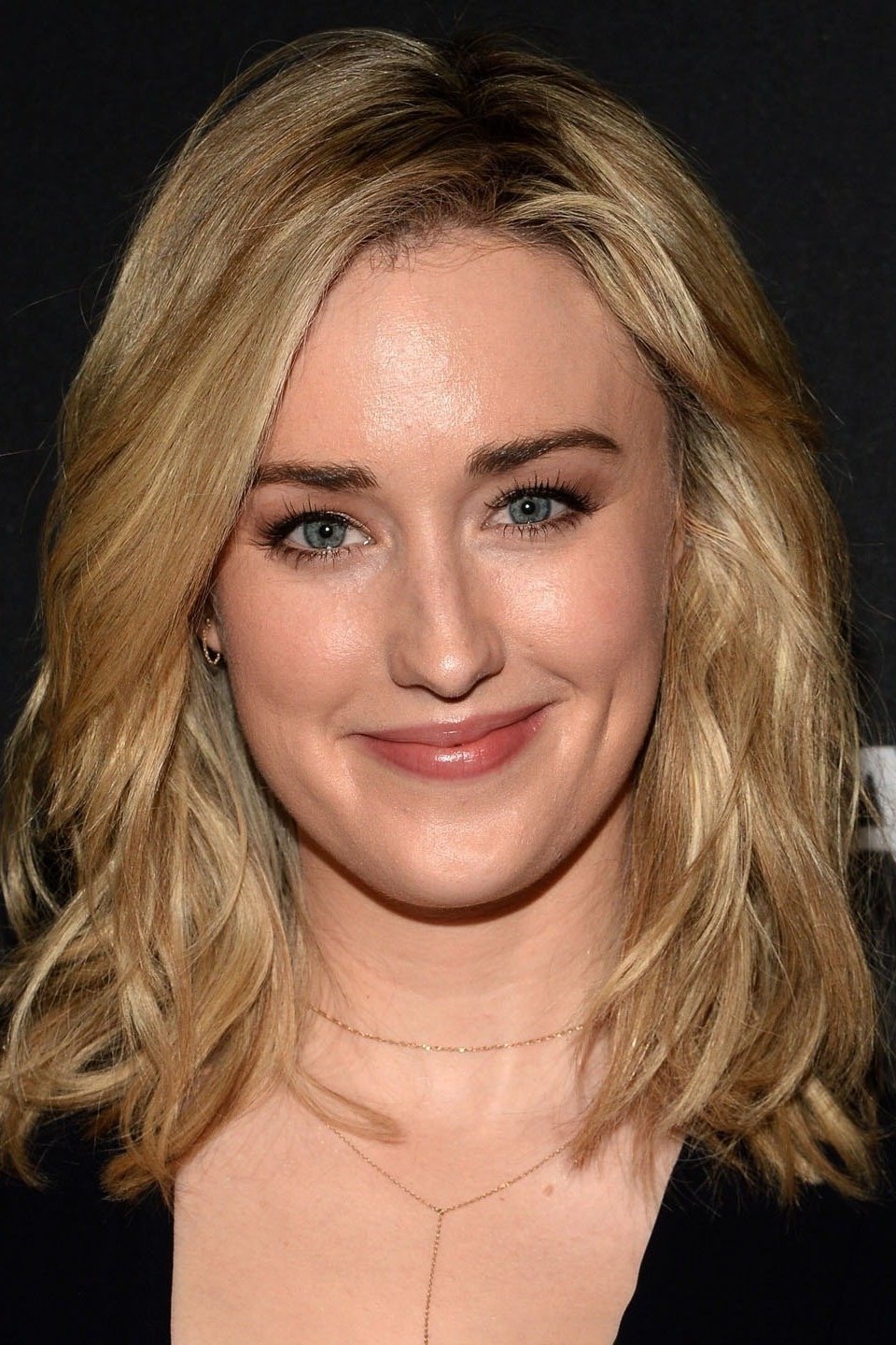 Ashley Johnson - Mary Beth Caldwell