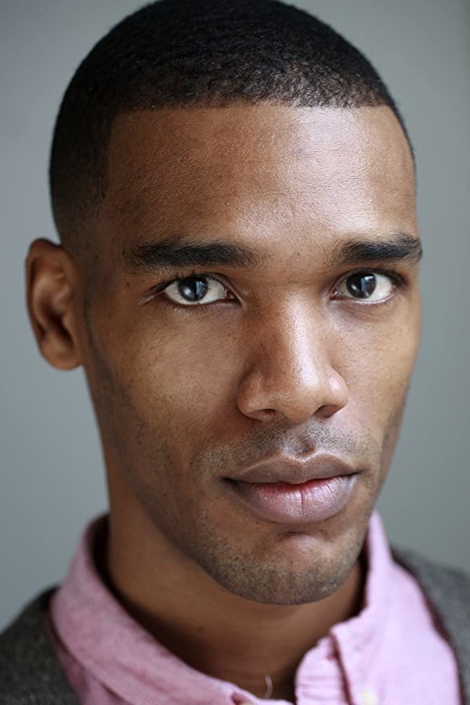 Parker Sawyers - Narrador (voz)
