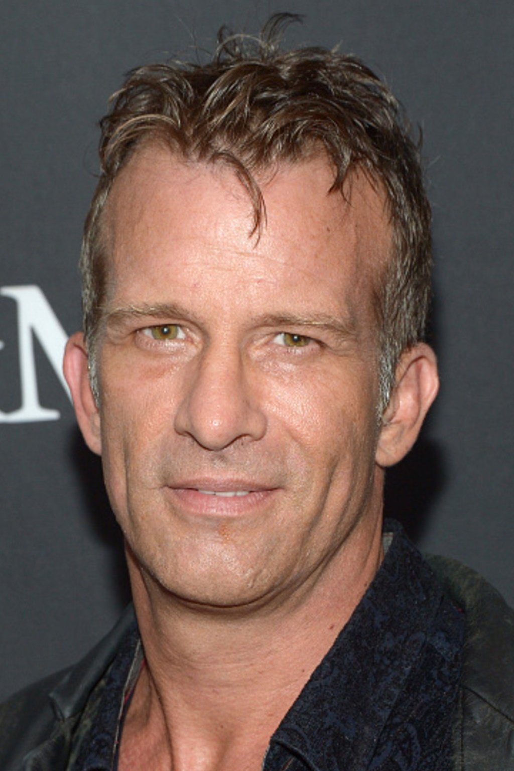 Thomas Jane - Vegan Police (uncredited)
