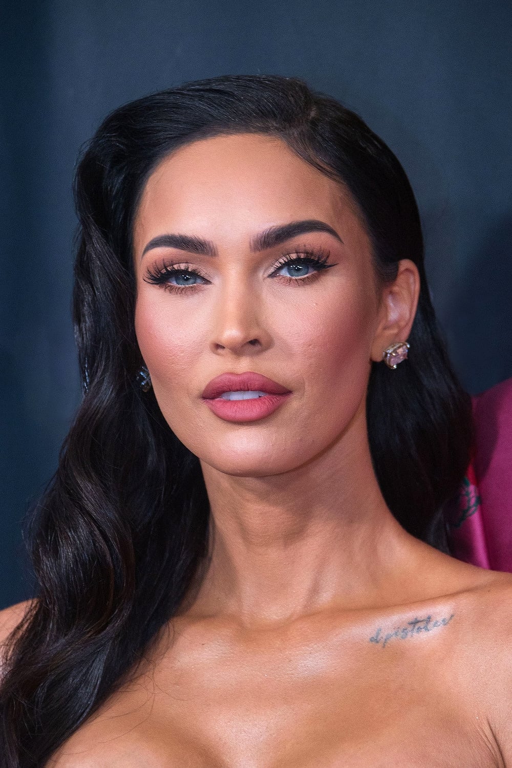 Megan Fox - Mae