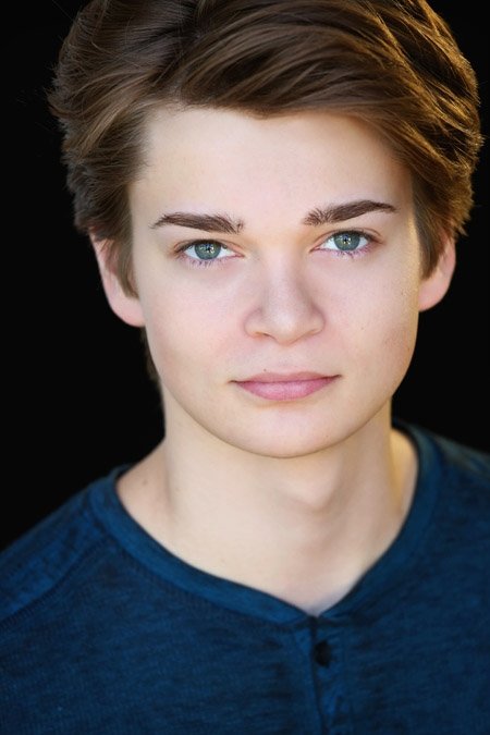 Elijah Stevenson - Justin