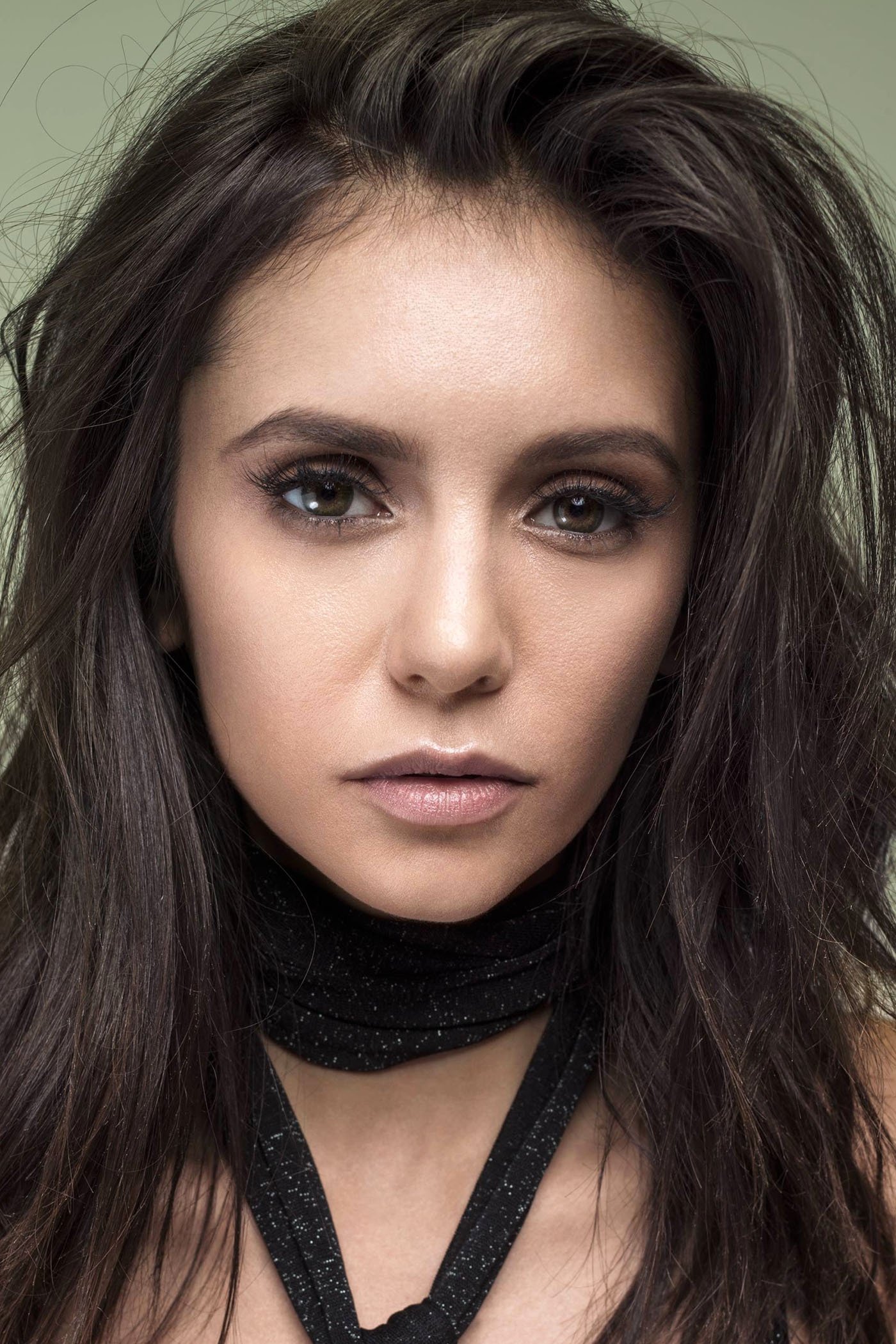 Nina Dobrev - Izzy