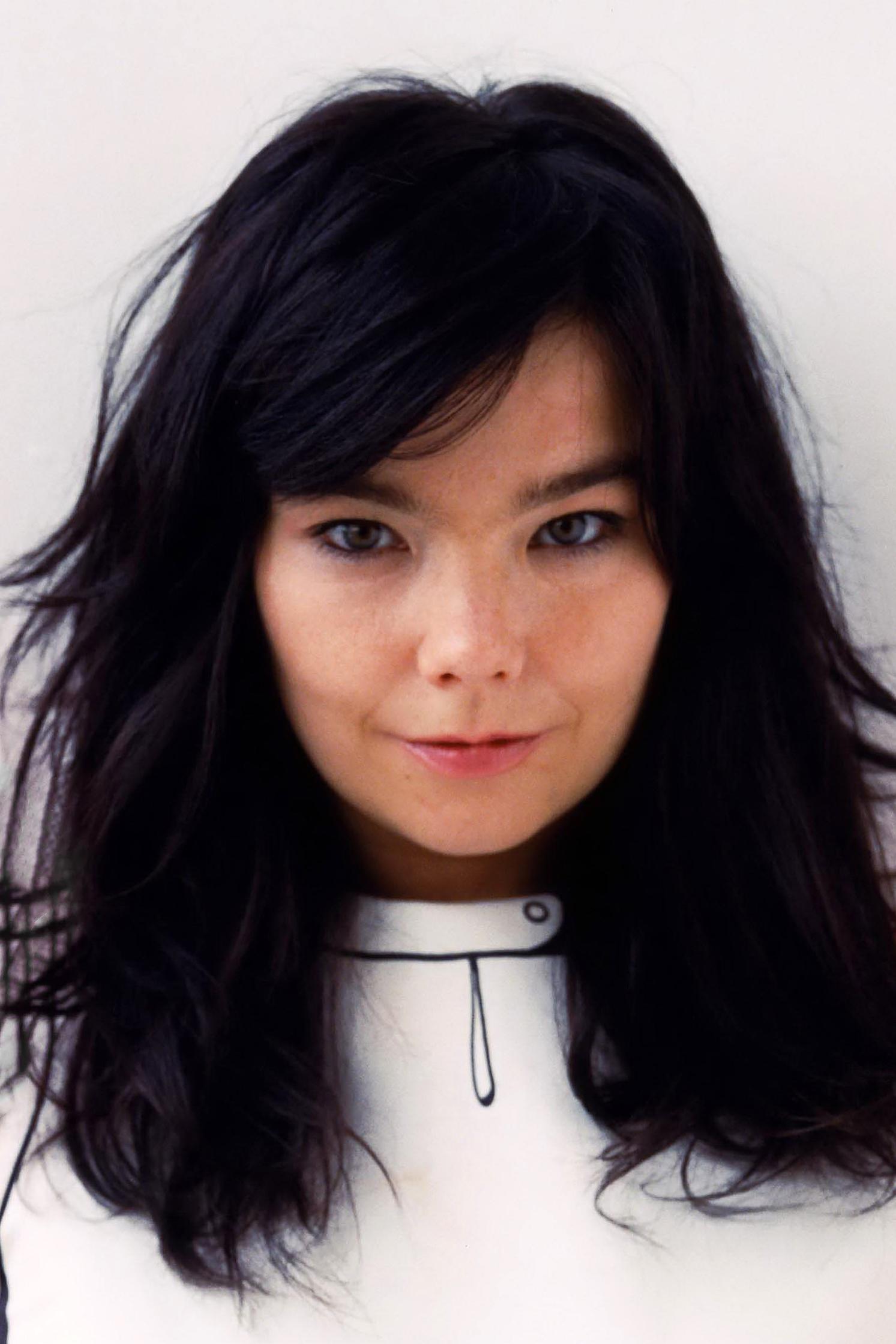 Björk - Self