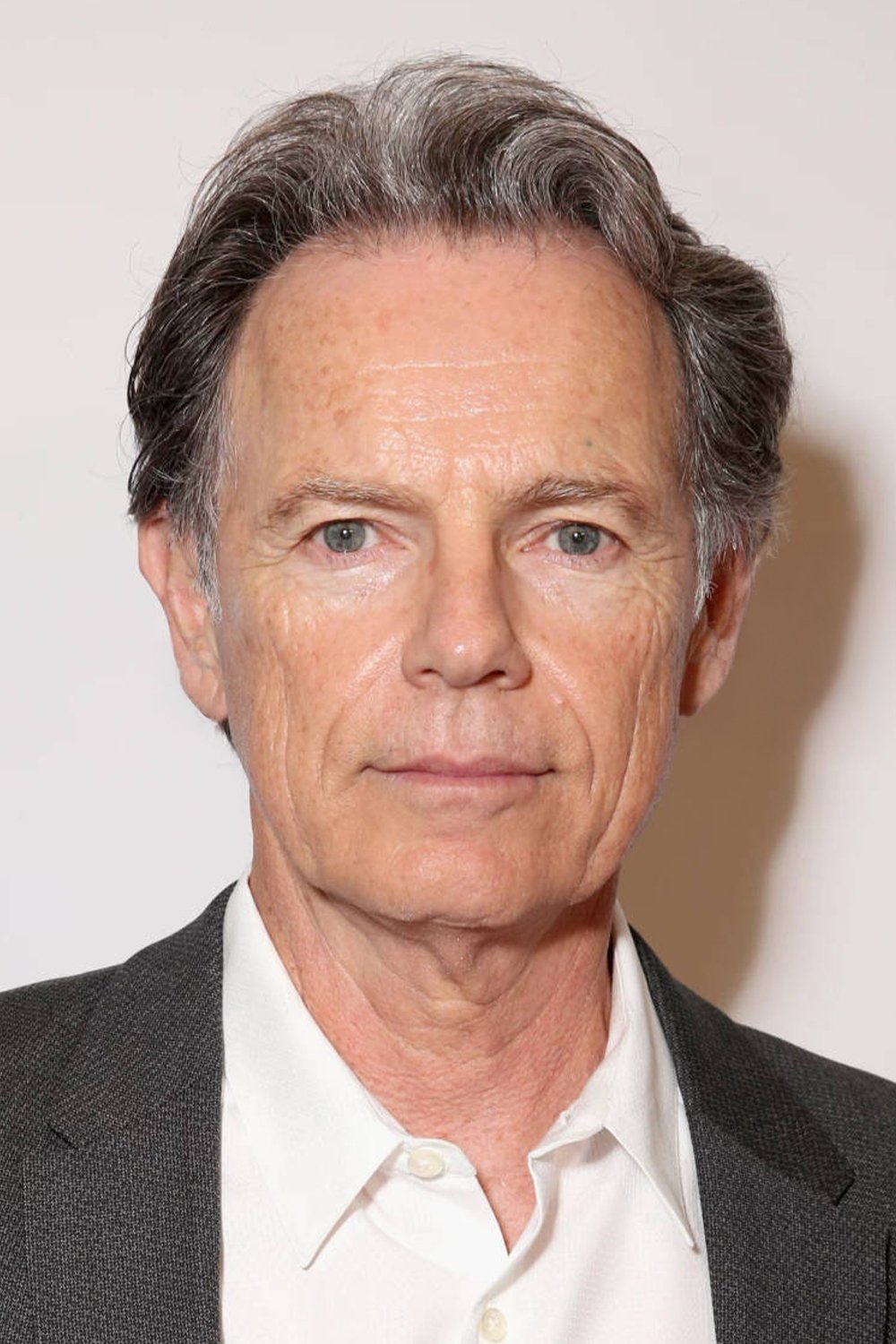 Bruce Greenwood - Dr. Toby Green