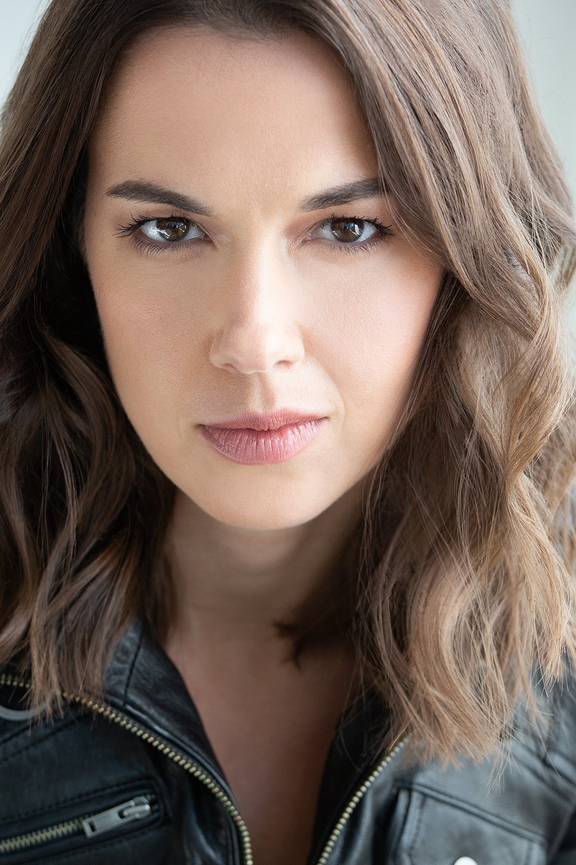 Jennifer de Lucia - Carolyn
