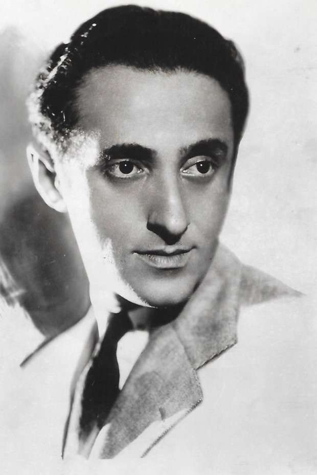 Leon Belasco - Dealer at Rick's (uncredited)
