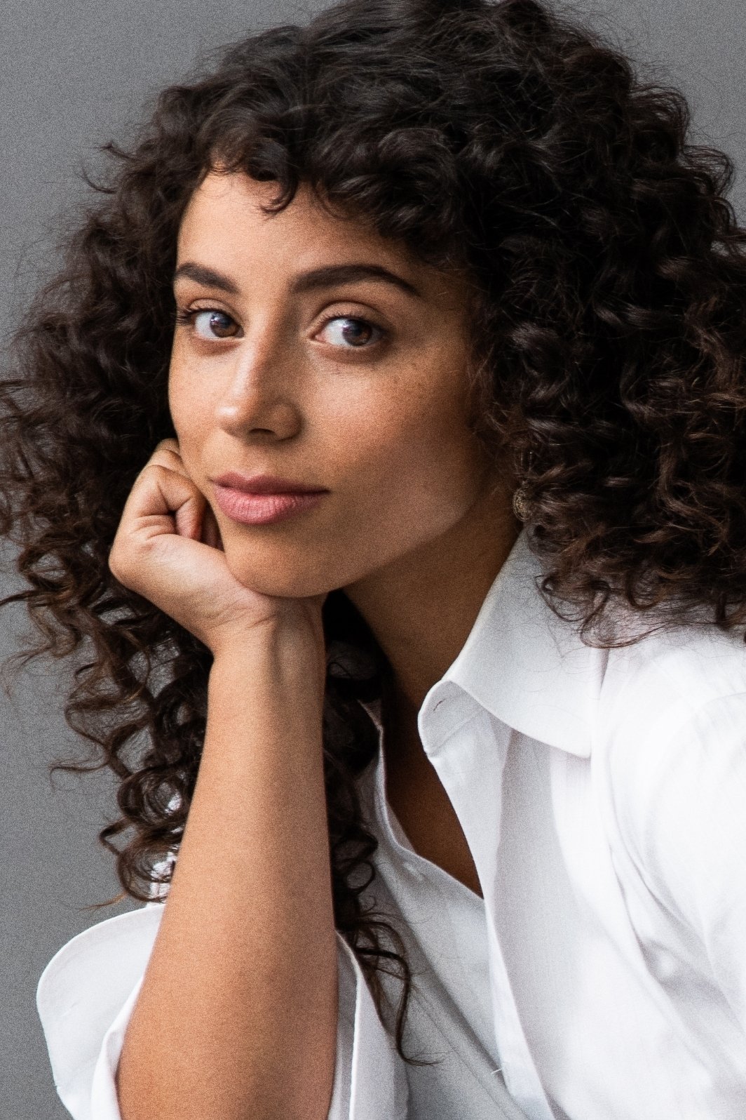 Kiana Madeira - Jess