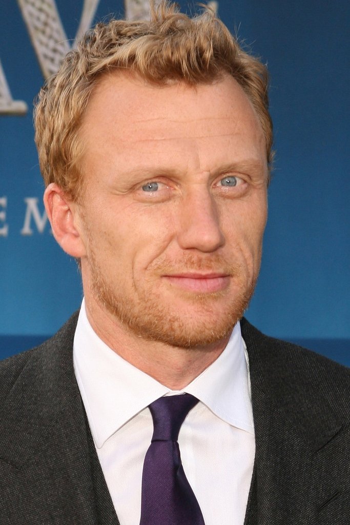Kevin McKidd - Thomas Wayne / Flashpoint Batman (voice)