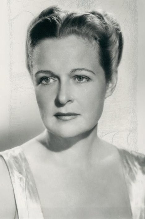 Selena Royle - Elizabeth Almond