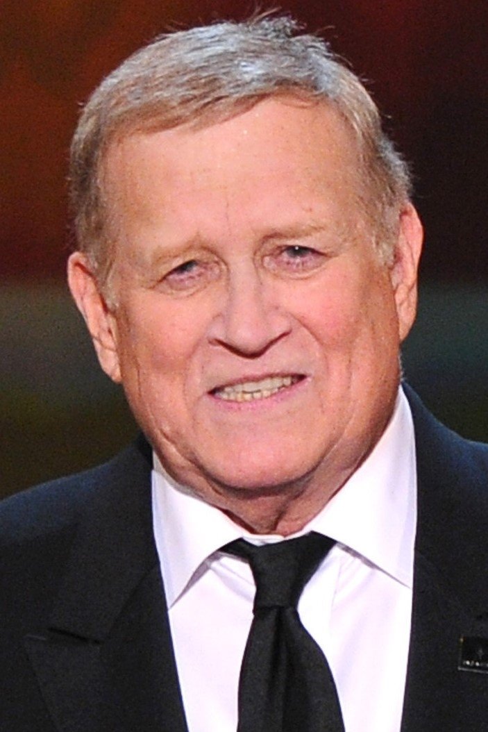 Ken Howard - Judge Warren