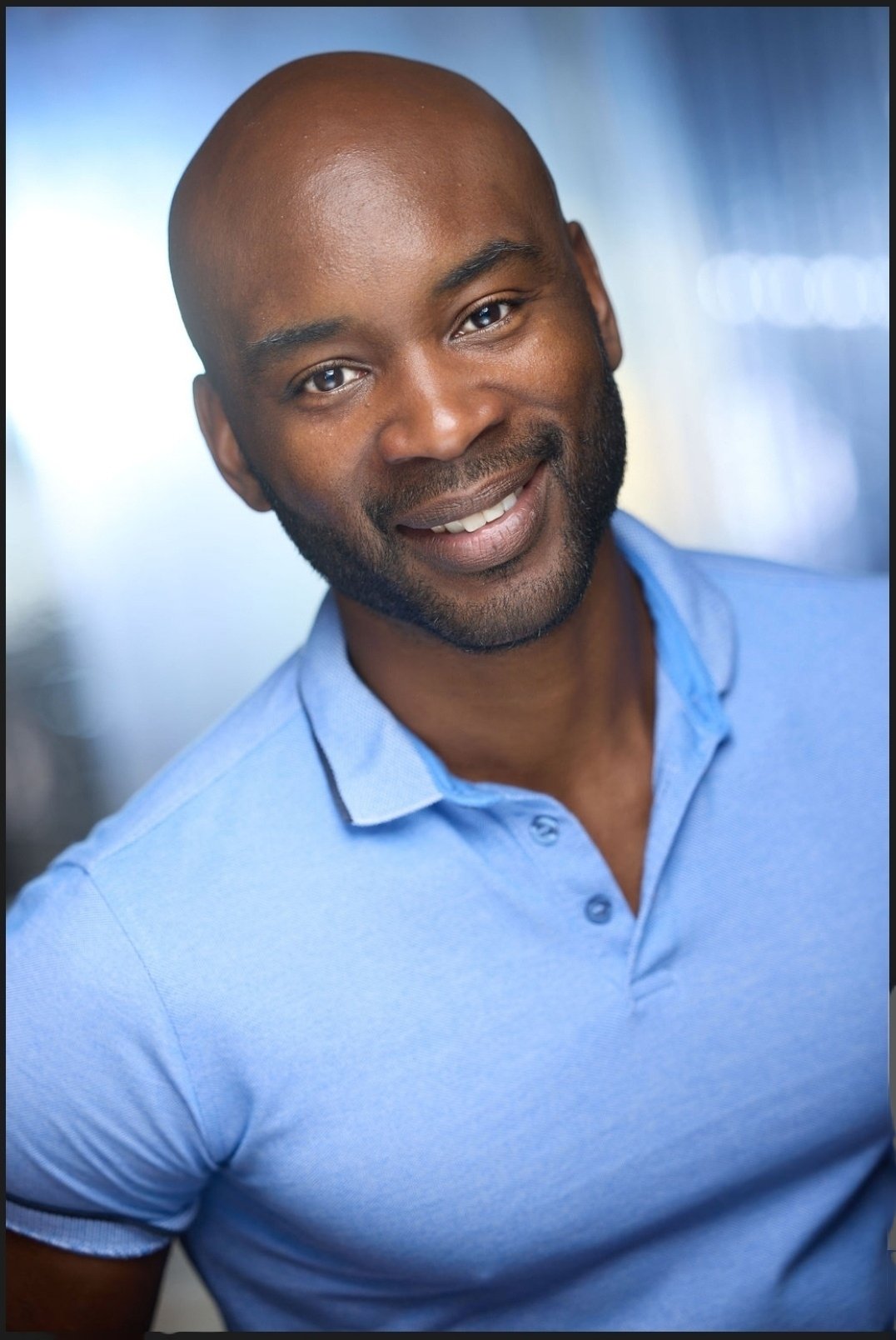Julian London - Detective Douglas