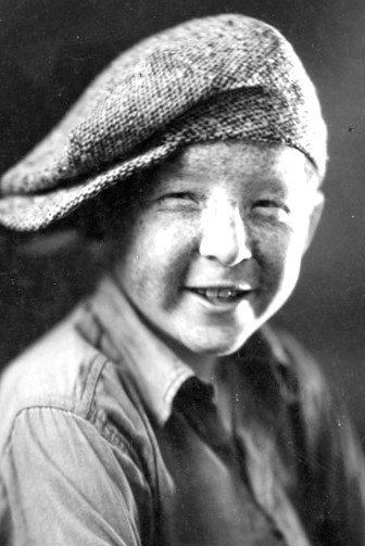 Spec O'Donnell - Young Man in Line (uncredited)