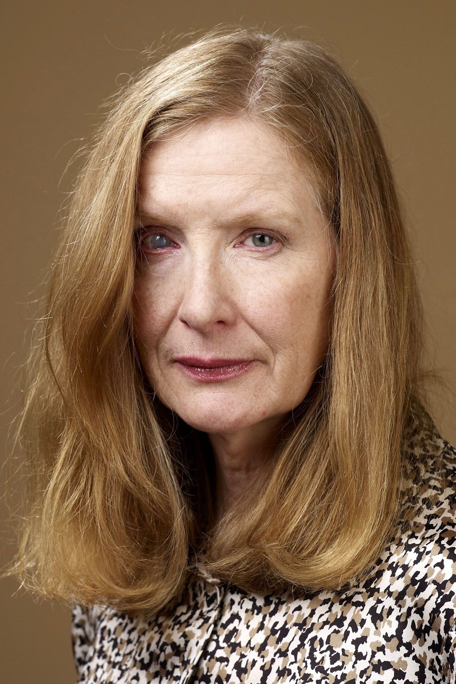 Frances Conroy - Christine Downes