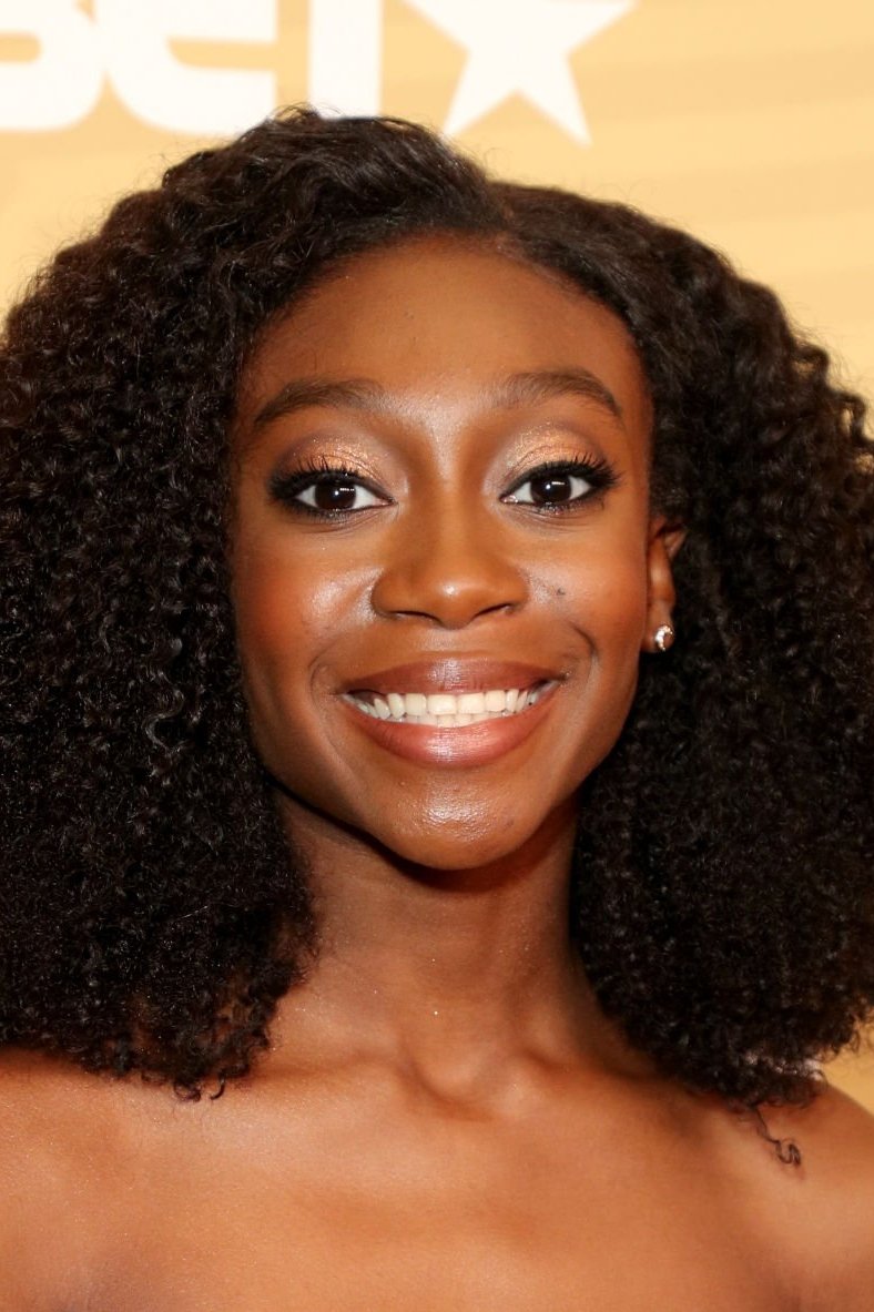 Shahadi Wright Joseph - Young Nala (voice)