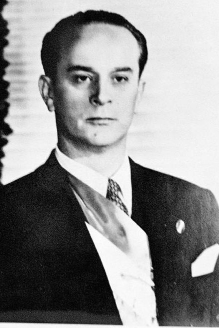 Jacobo Árbenz - Self - President of Guatemala
