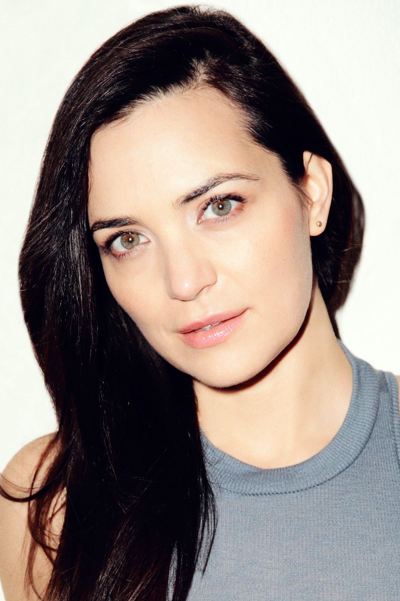 Jules Willcox - Mia Stone