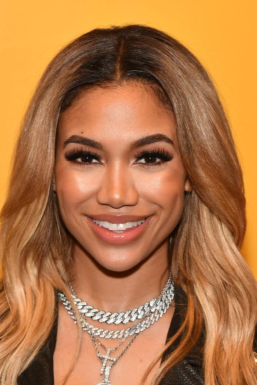 Paige Hurd - Eve Simons