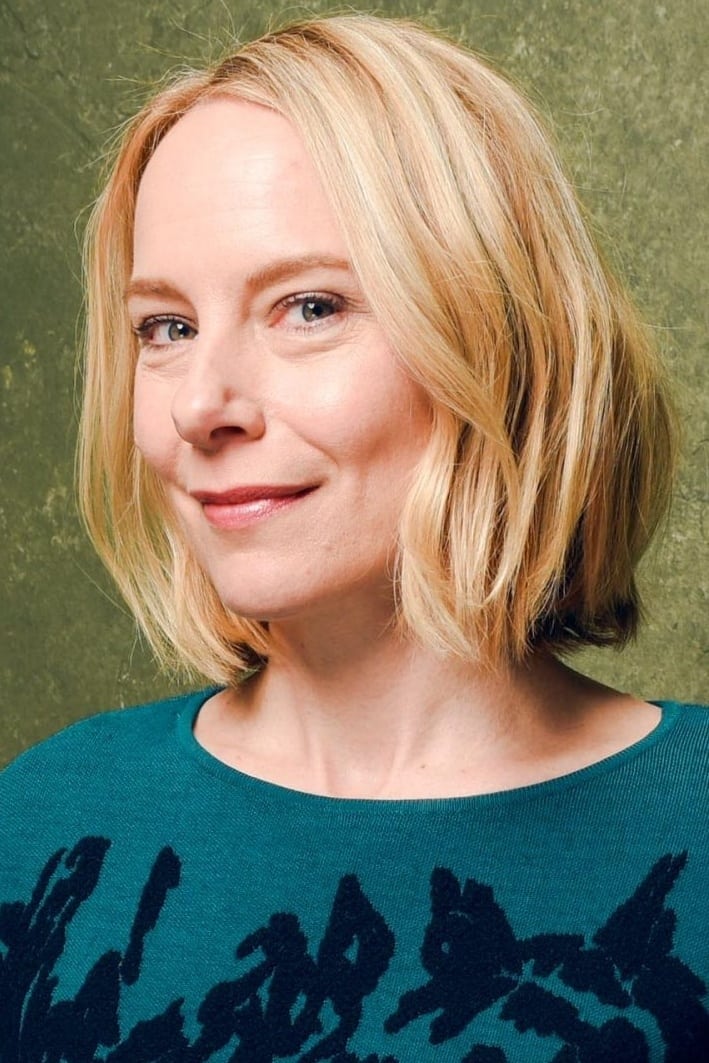 Amy Ryan - Carol Dexter