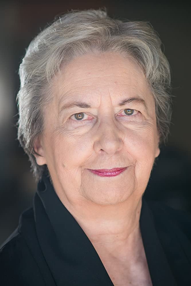 Leslie Simms - Harriet