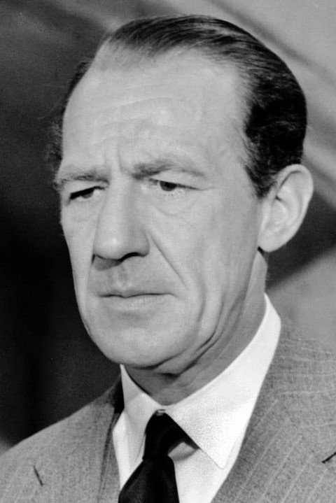 Michael Hordern - Sir George Hodge