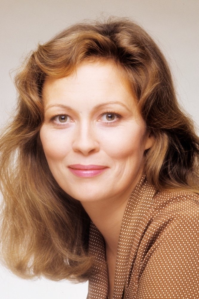 Faye Dunaway - Evelyn Cross Mulwray
