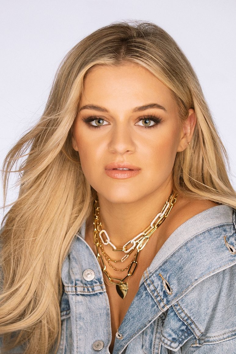 Kelsea Ballerini - Self - Perfomer