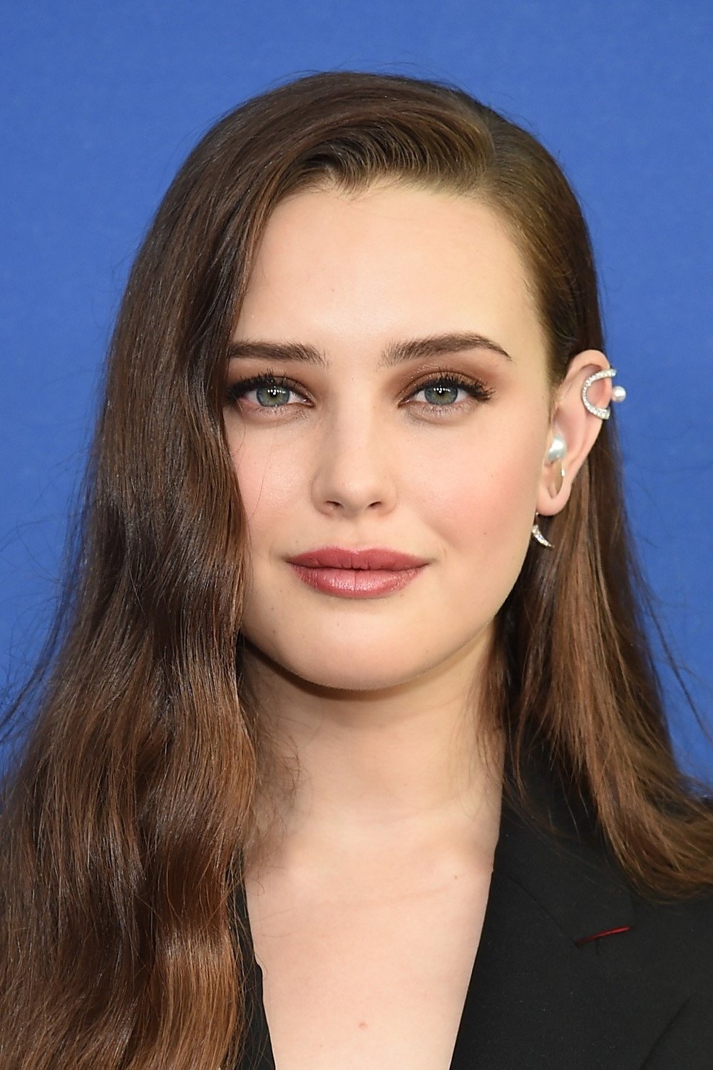 Katherine Langford - Meg Thrombey