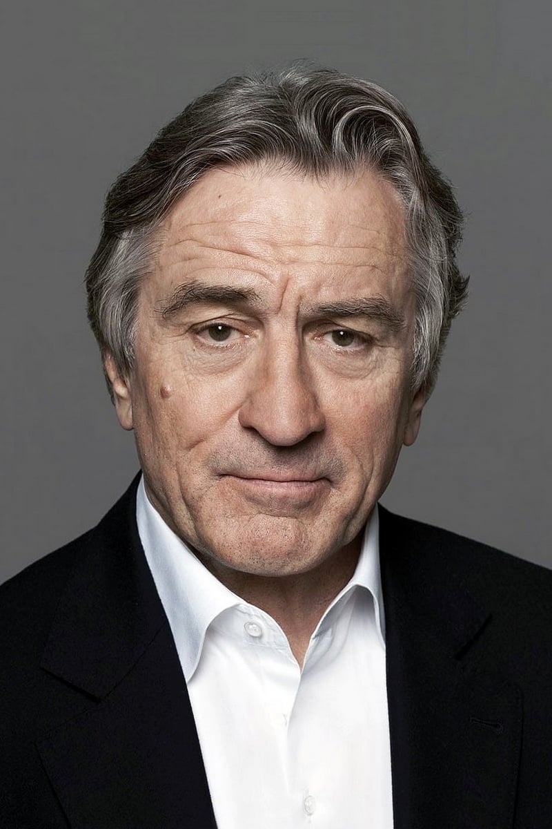 Robert De Niro - David 'Noodles' Aaronson