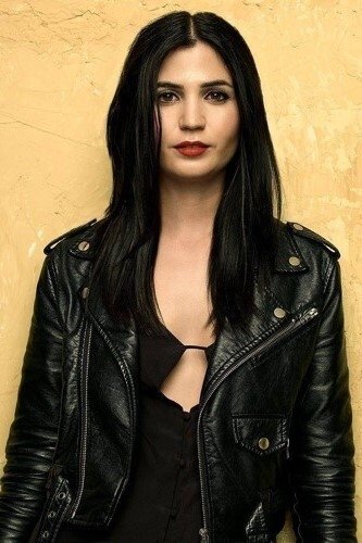 Tori Letzler - Singer