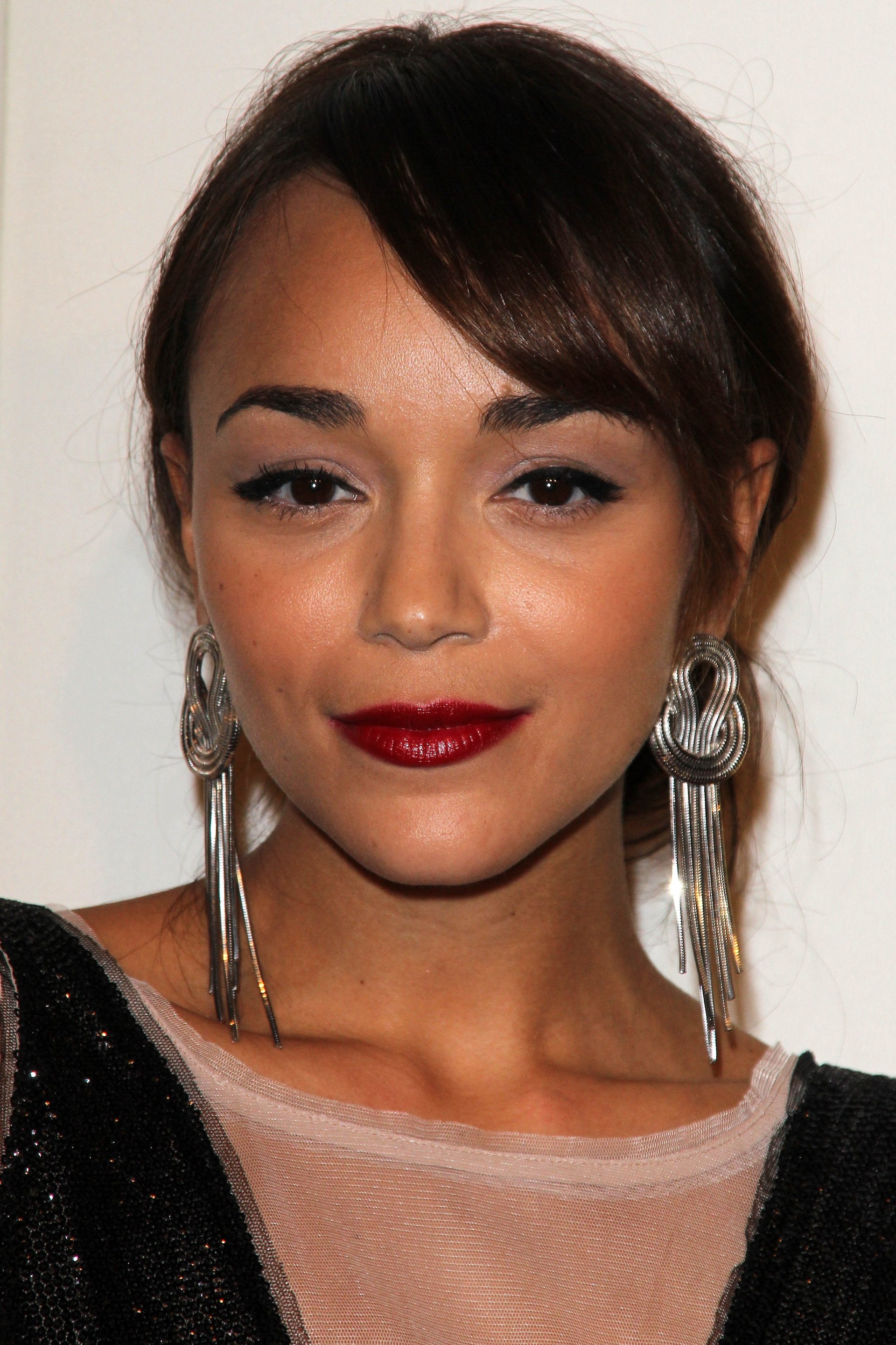 Ashley Madekwe - Toni