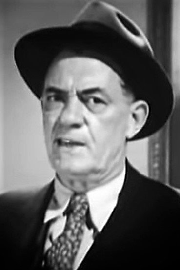 Lew Kelly - Dad Halliday