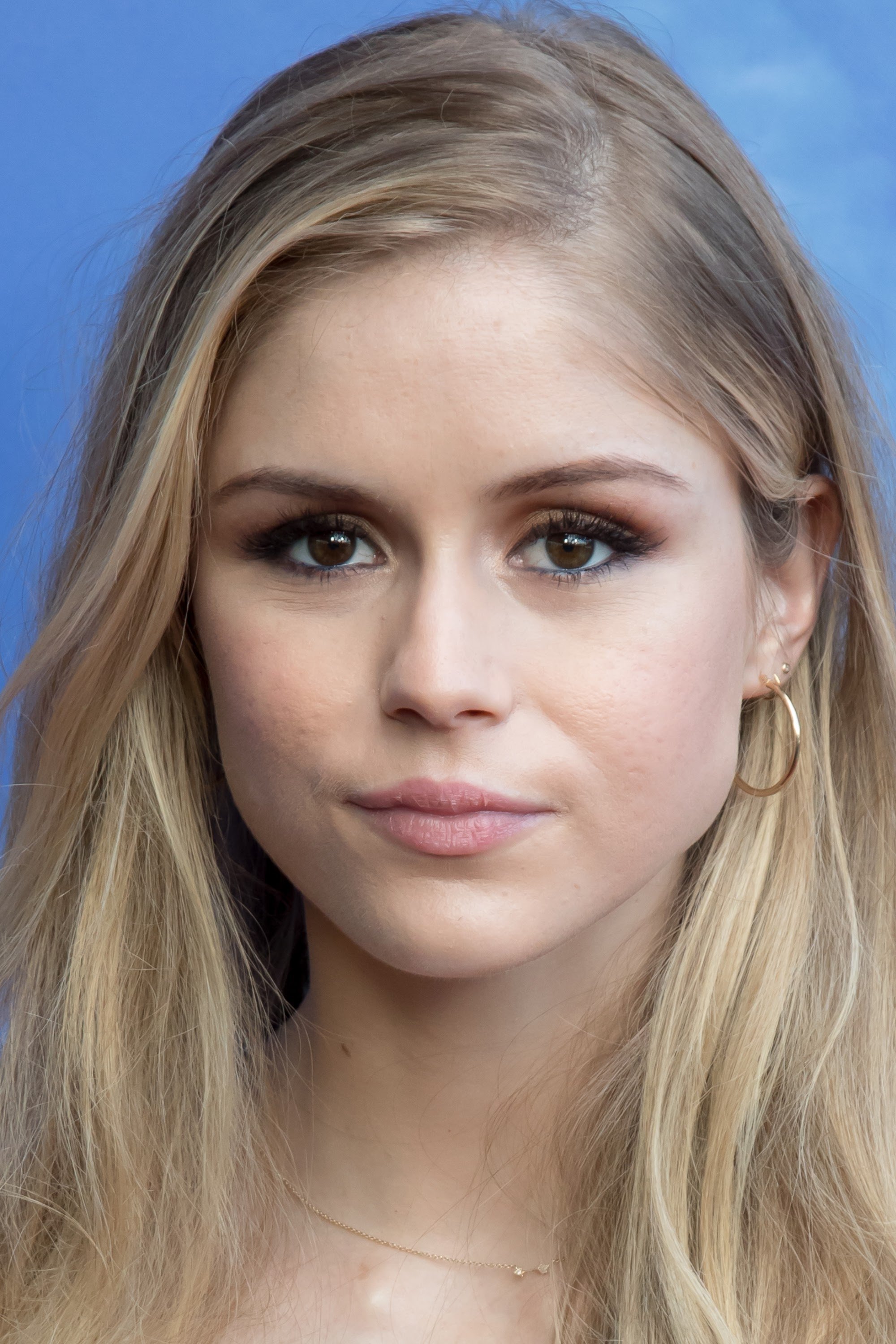 Erin Moriarty - Claire McCune