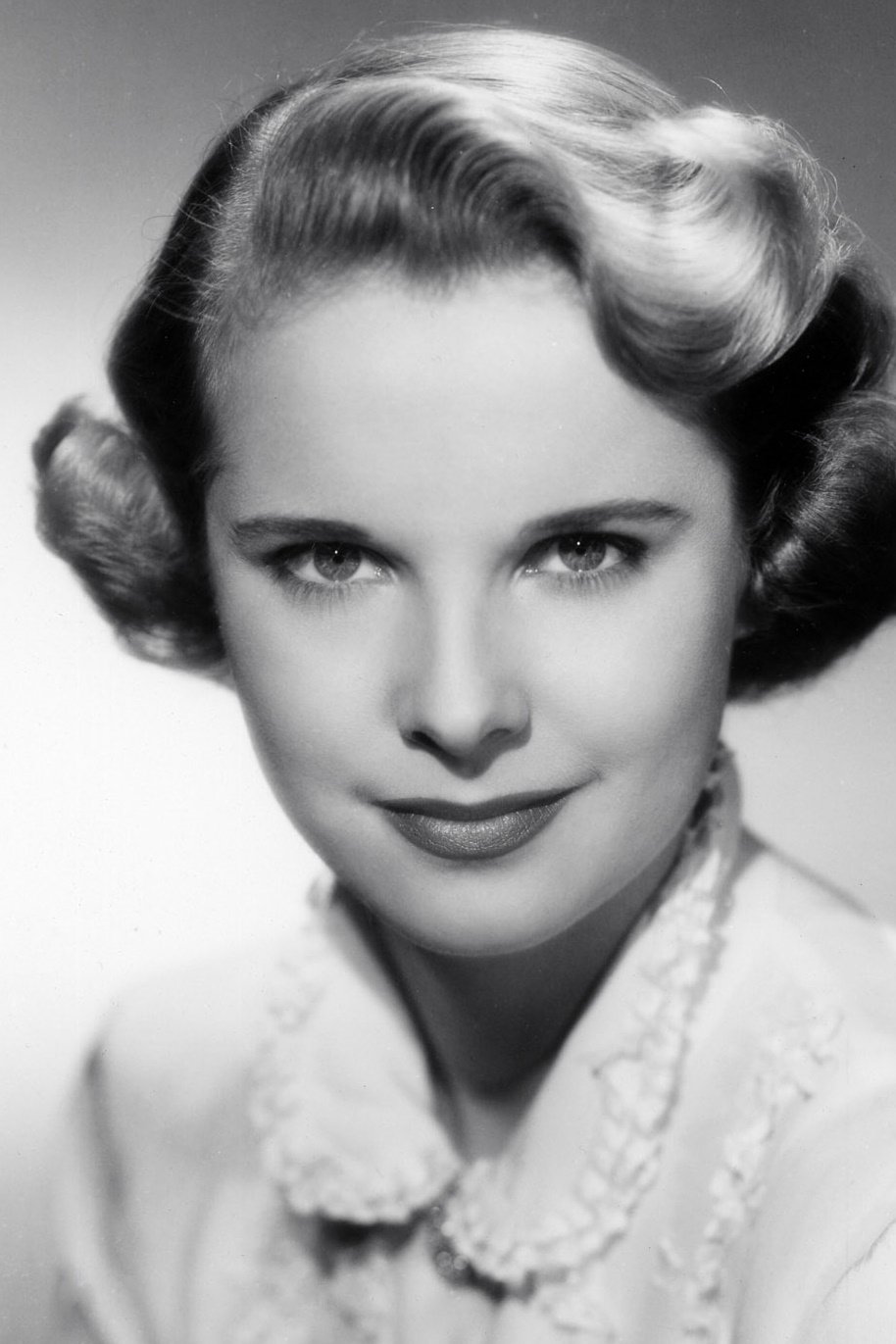 Mona Freeman - Maria Almond