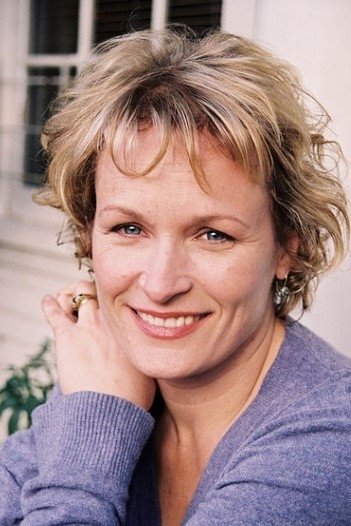 Elizabeth Dennehy - Maria