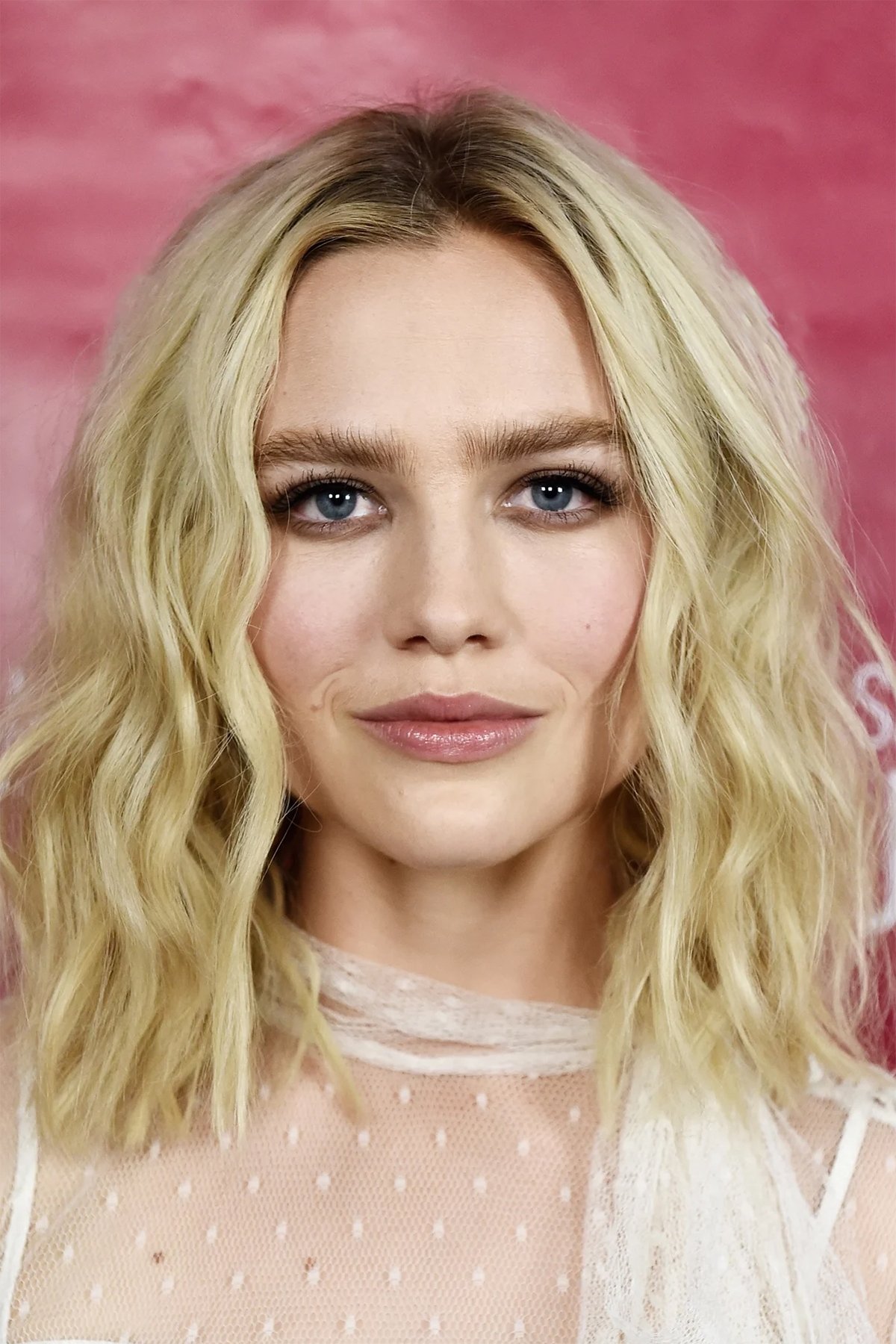 Maddie Hasson - Ilana