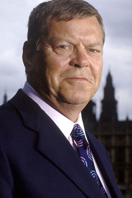 Warren Clarke - Colonel von Horst
