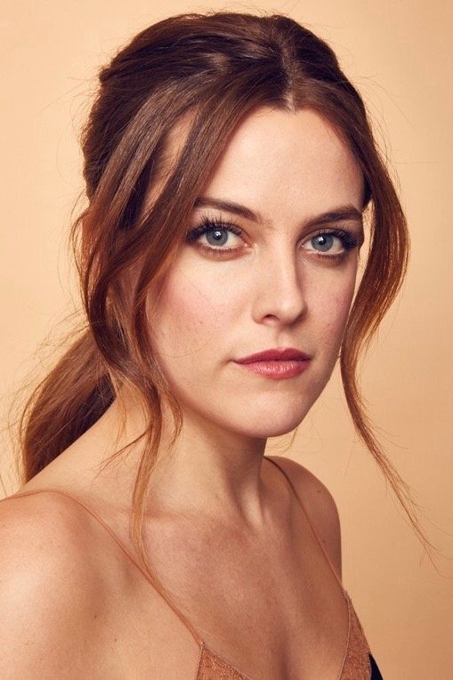 Riley Keough - Capable