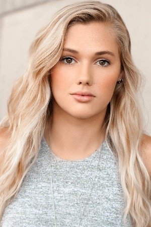 Karis Cameron - Amelie Regan