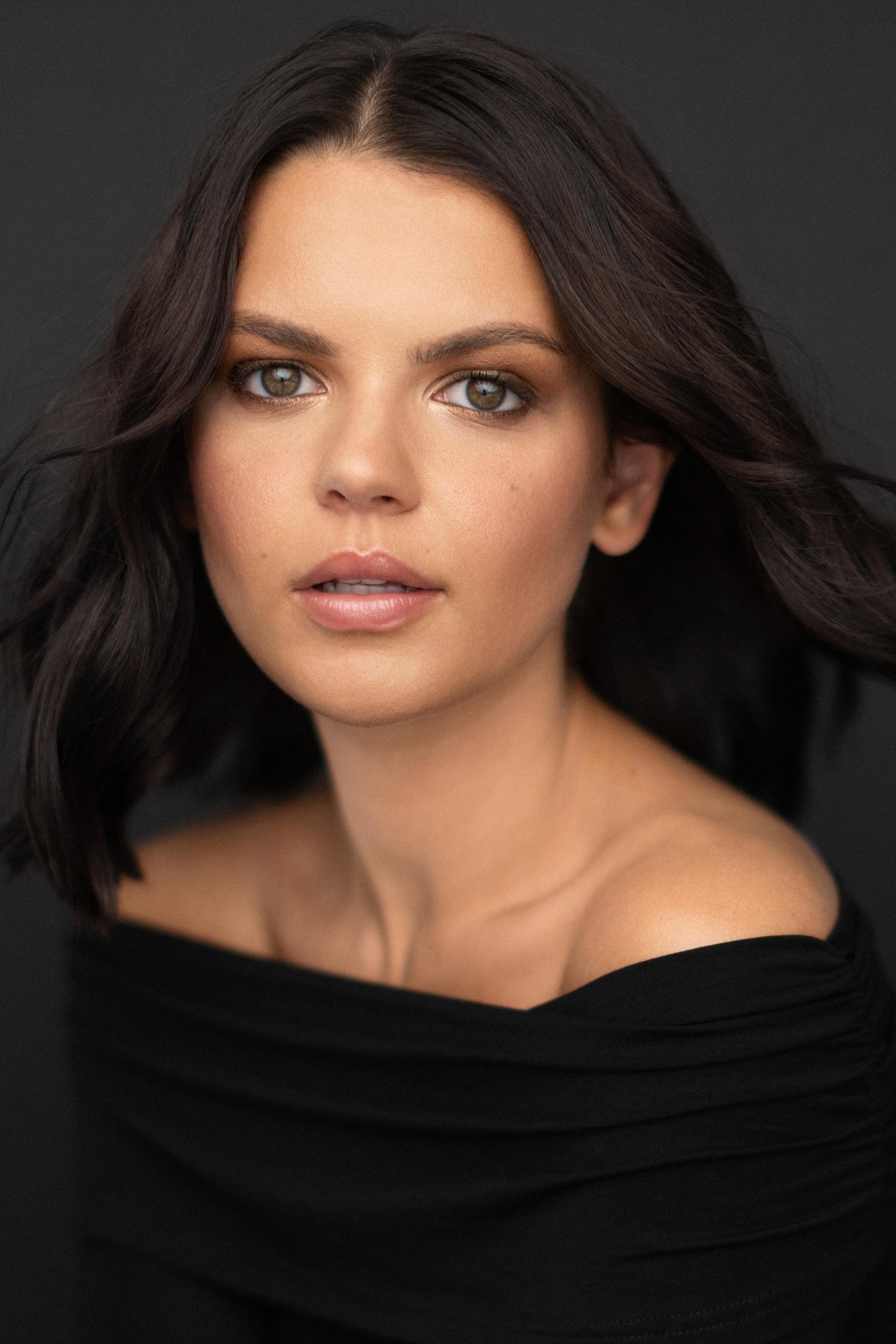Camila Savia - Judge