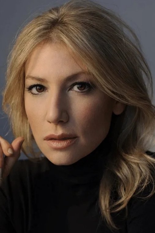 Ari Graynor - Eve Pigeon