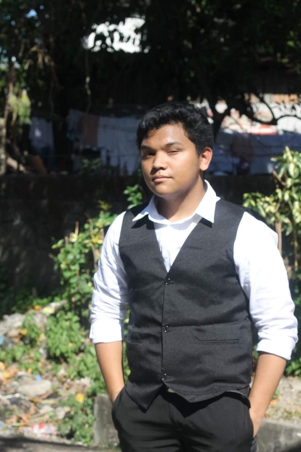 Carlito Mhiles Alvarez - Isagani