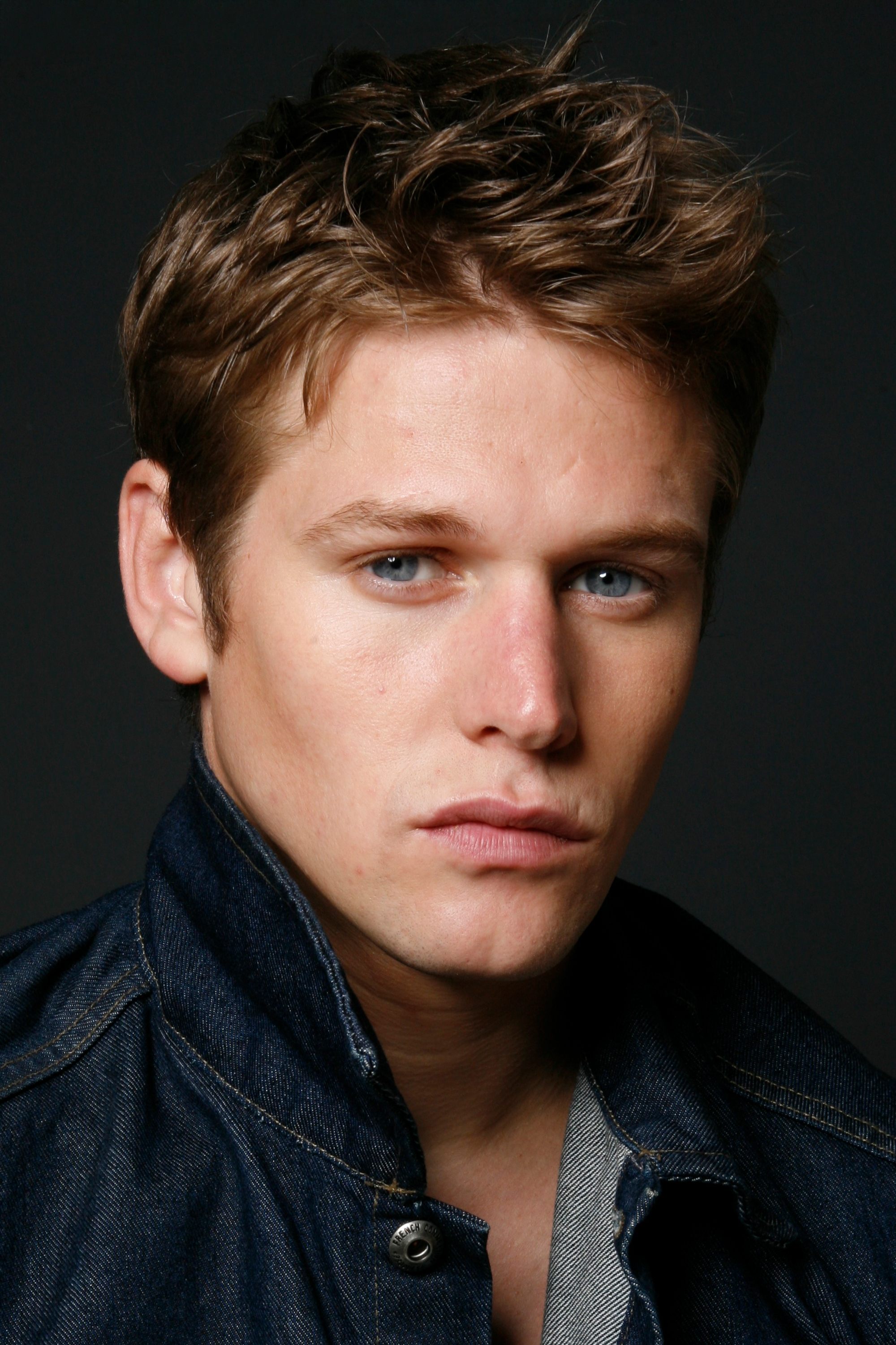 Zach Roerig - Young Ray Mott
