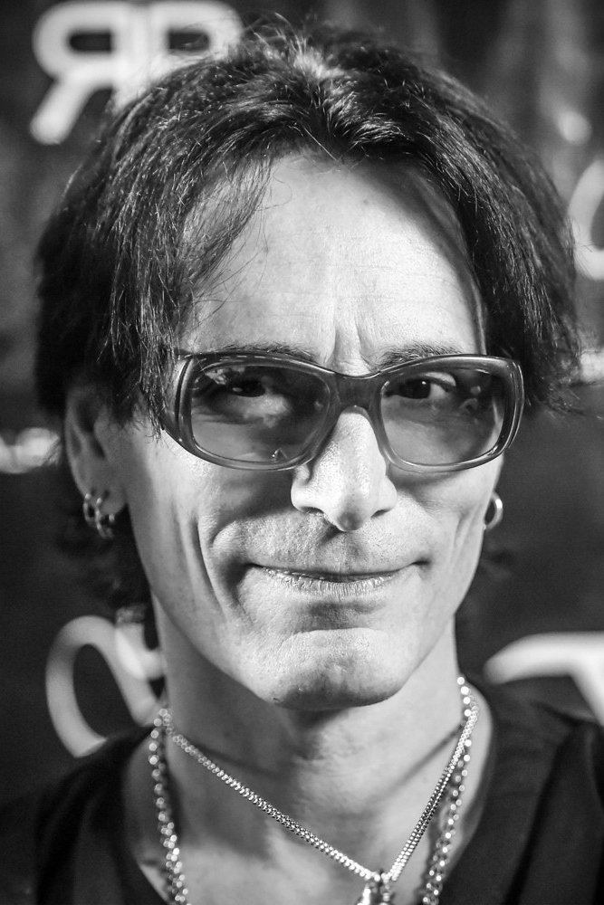 Steve Vai - Self - Played with Zappa 1980-1982
