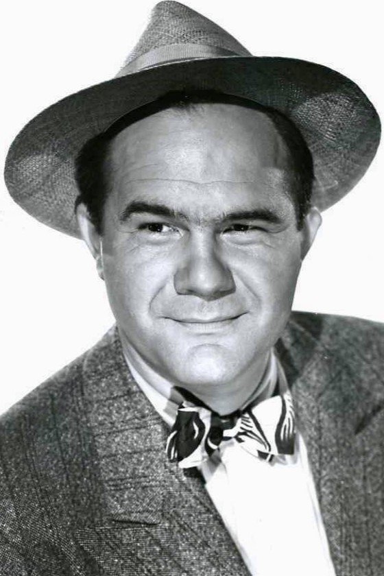 Dick Wessel - Bill (uncredited)