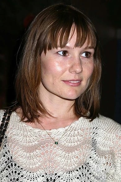 Liz Stauber - Leslie